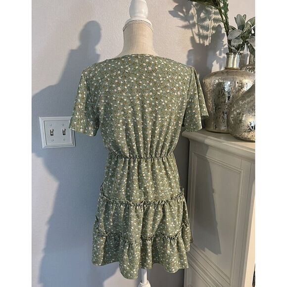 Womens Shein Green Floral Dress Size Small EUC - Picture 3 of 4